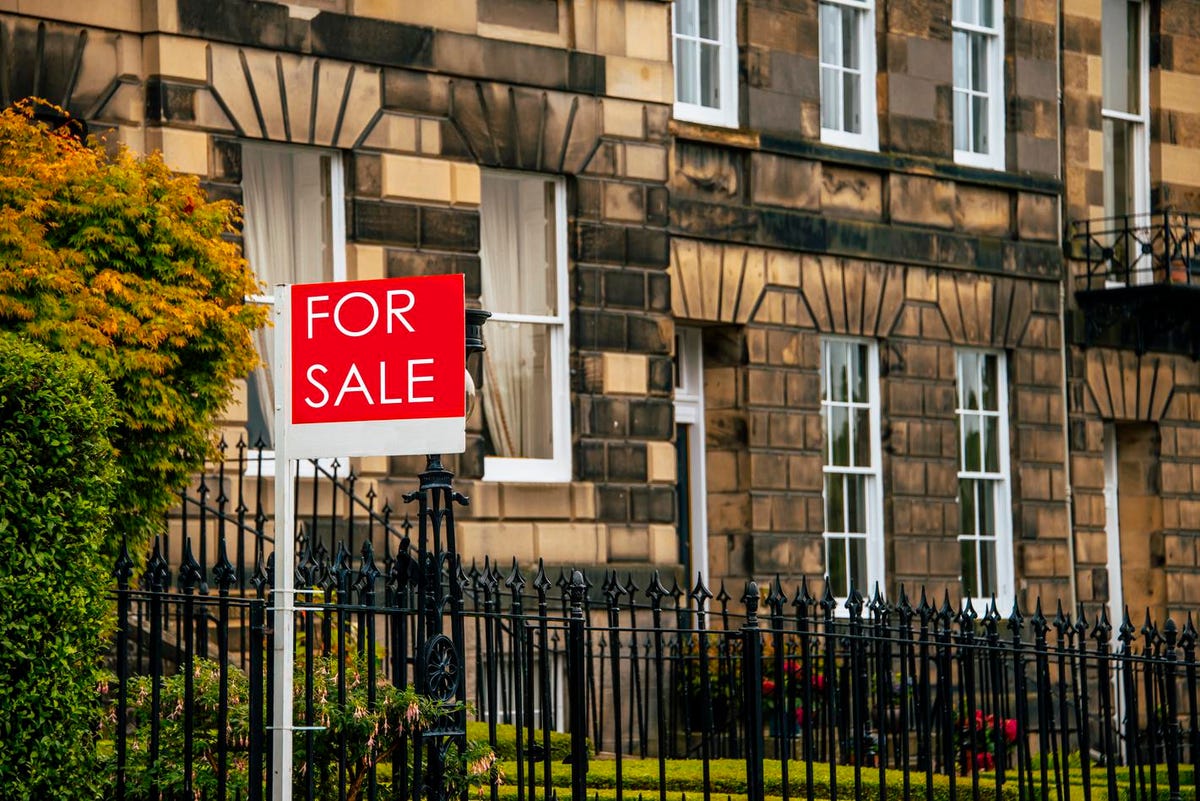 U.S. Sees Increase In Foreign Home-Buyers From Canada And Mexico As Overall Investment Declines