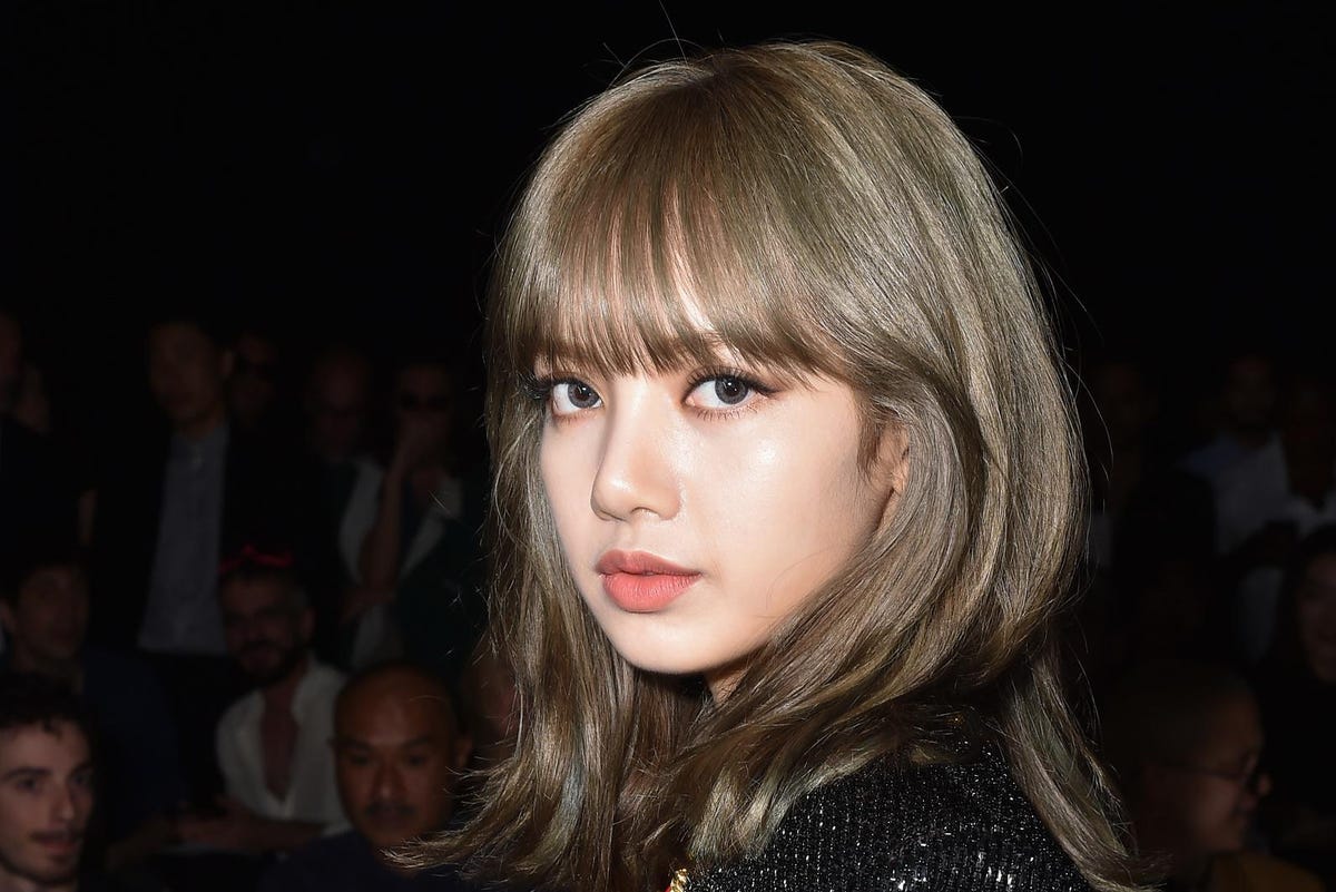 Blackpink’s Lisa Absolutely Dominates Korean YouTube With Her Debut Single ‘Lalisa’