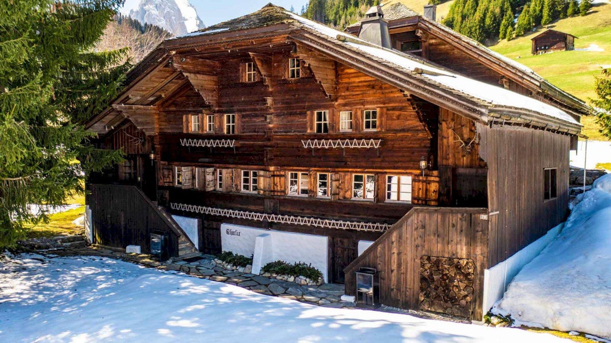 Four Centuries Later, This Ski-In Ski-Out Swiss Chalet Remains An Ideal Escape