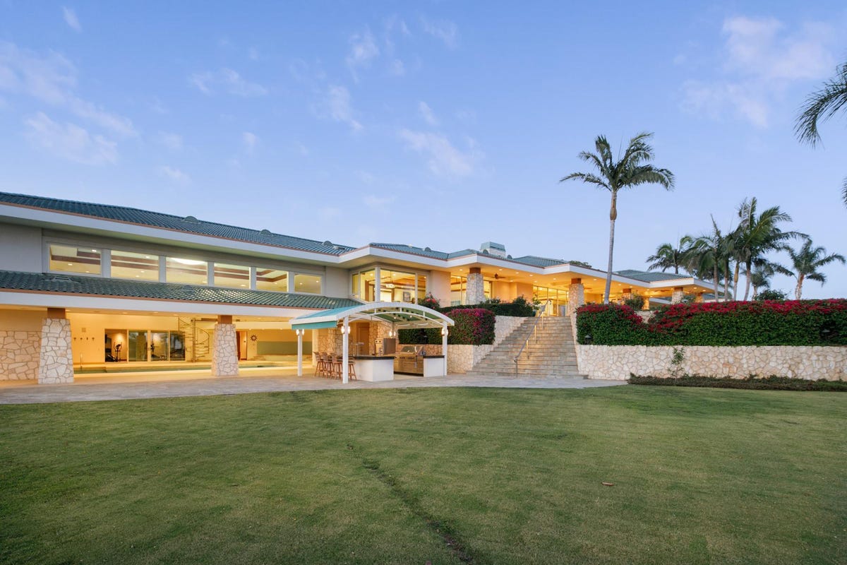 Hawaii By Way Of Ventura: Breezy Compound With 140-Acre Avocado Farm Seeks  Million