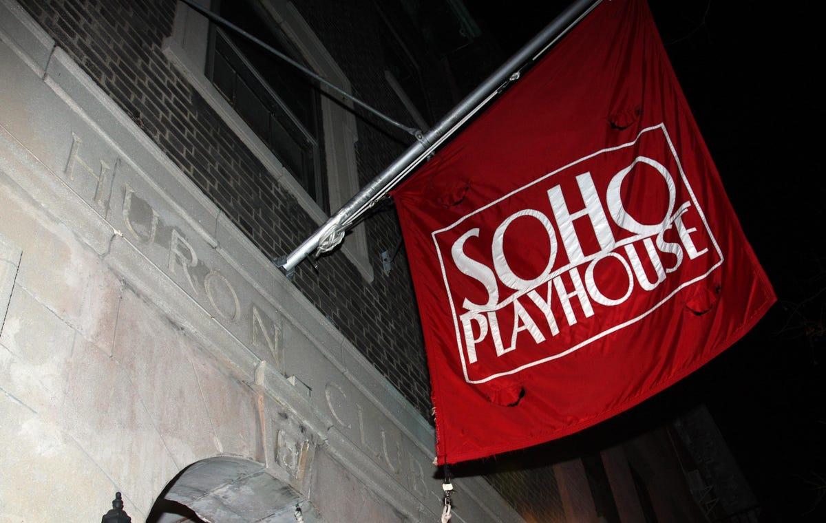 Off Broadway Theaters Sue NYC Over Key To NYC Program