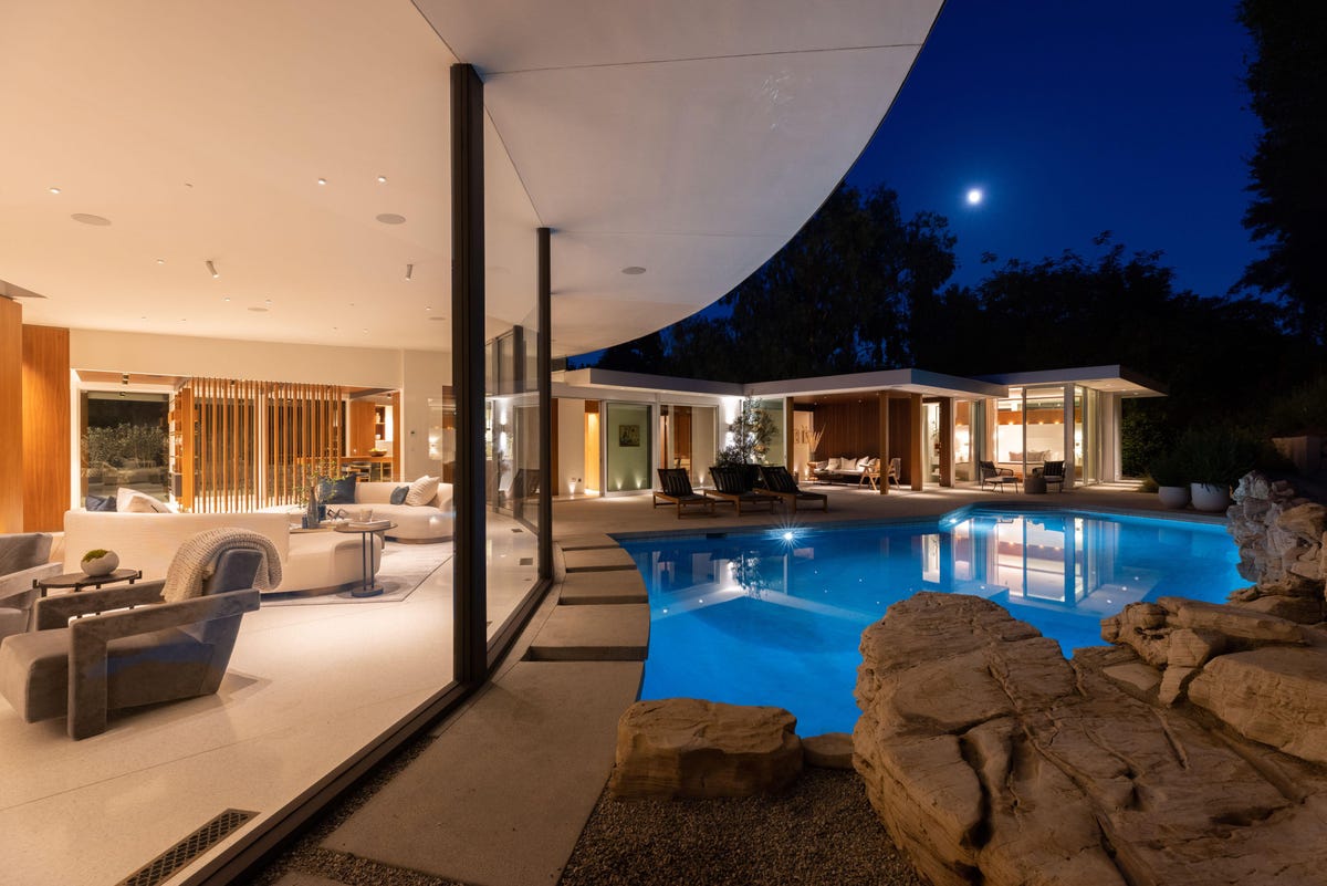 .5 Million Beverly Hills Midcentury Modern Boldly Embraces The 21st Century