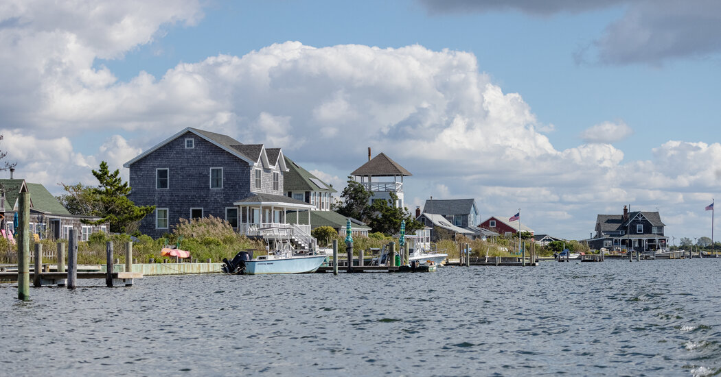 An Island of Off-the-Grid Homes, Just 50 Miles From Times Square