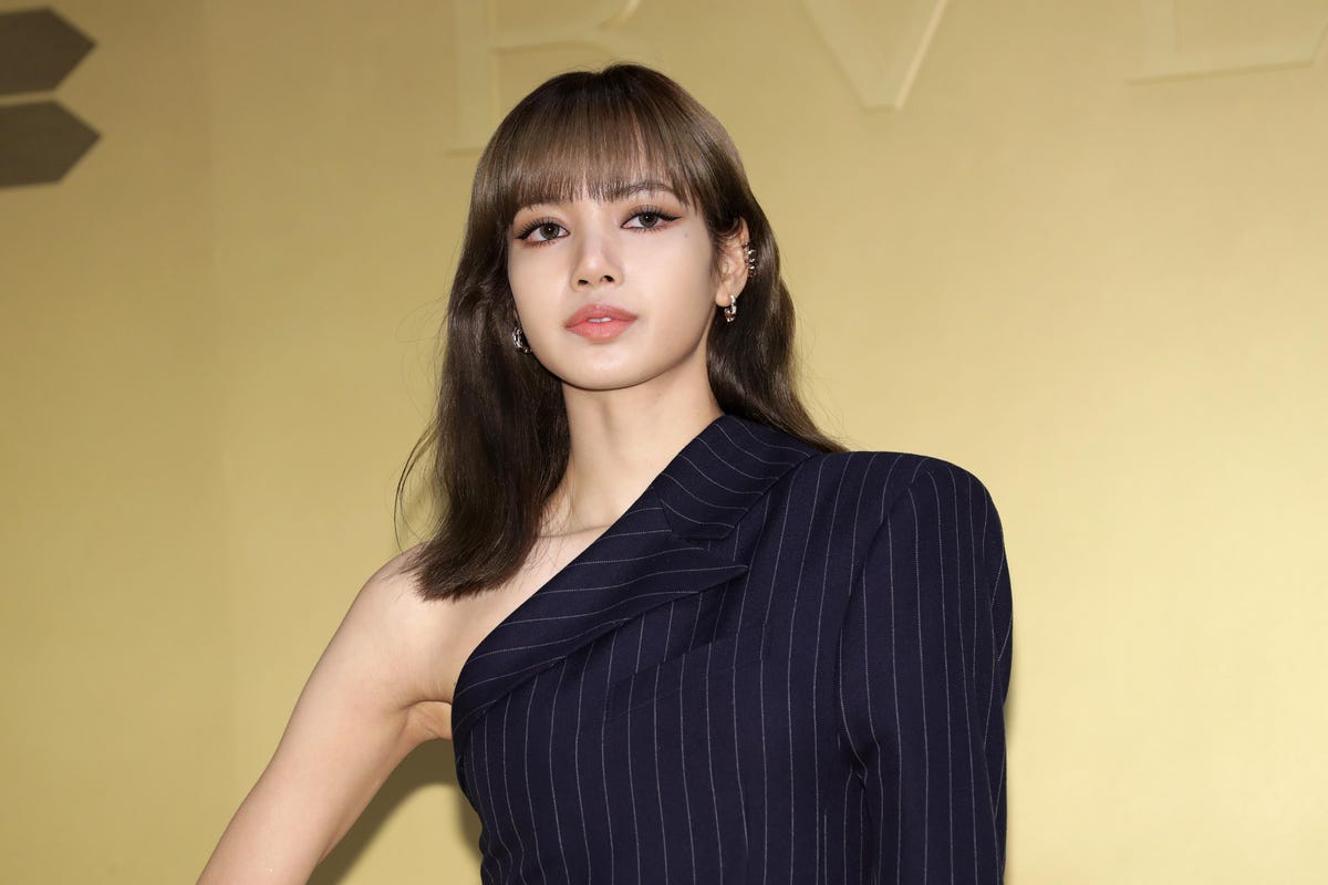 Blackpink’s Lisa Makes History As She Scores A Second Hot 100 Hit In Canada