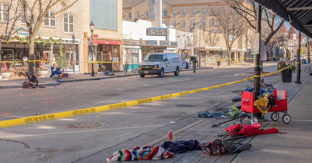 Five Dead in Wisconsin After Driver Plows S.U.V. Into Holiday Parade