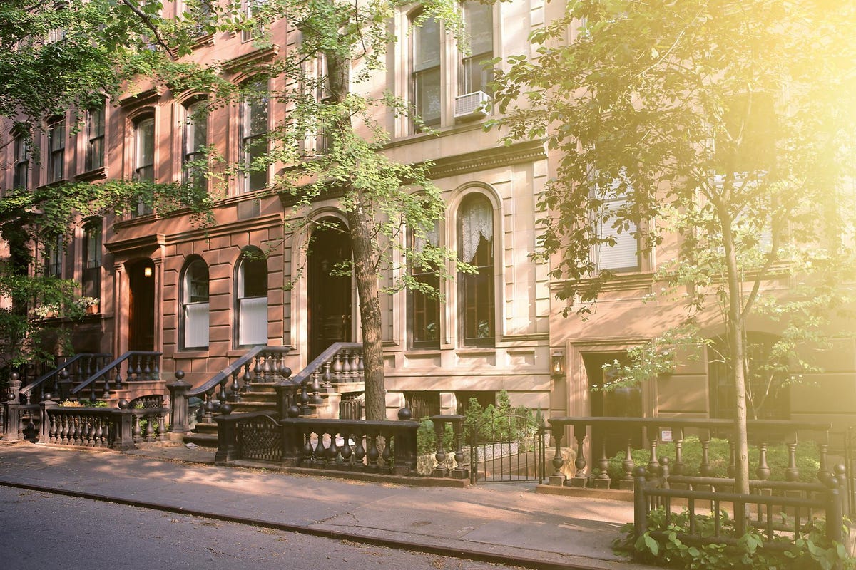 Listen To The Real Estate Market: How Time Erodes Prices In Manhattan