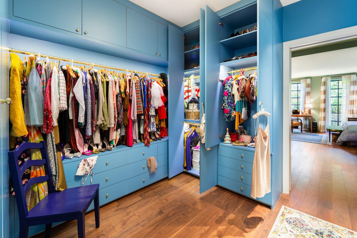 You Can Now Raid Carrie Bradshaw’s Closet—And Stay In Her Apartment—For 