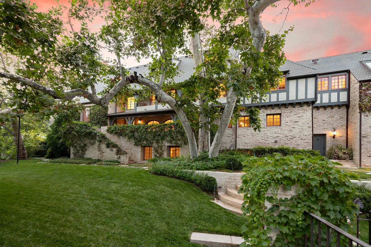 A Timeless Classic On L.A.’s Westside Seeks  Million