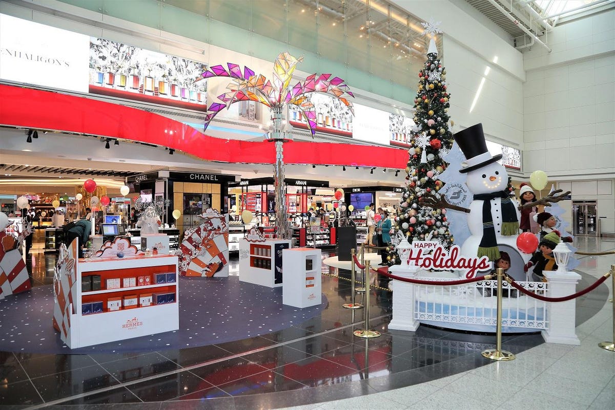 As Omicron Surges, Dubai Airport Fully Reopens And Duty-Free Sales Of 0 Million Are Forecast