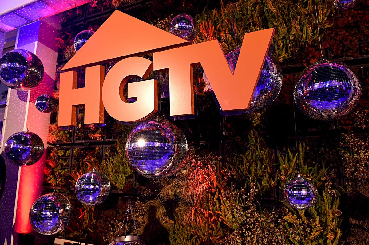 HGTV Announces New Long-Distance Couples Series ‘Moving For Love’