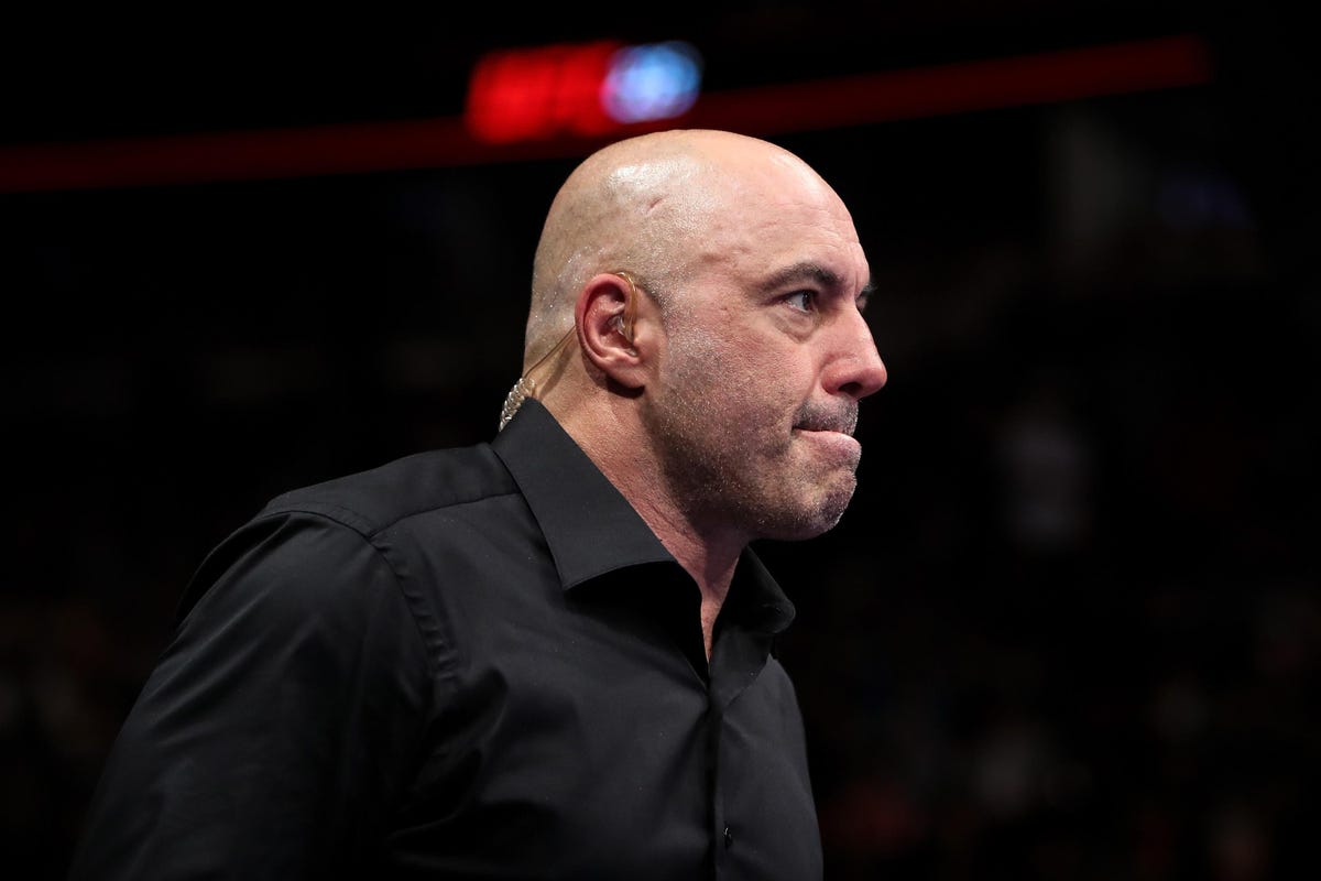 Joe Rogan Reschedules 4/20 Show Over Vaccine Mandates