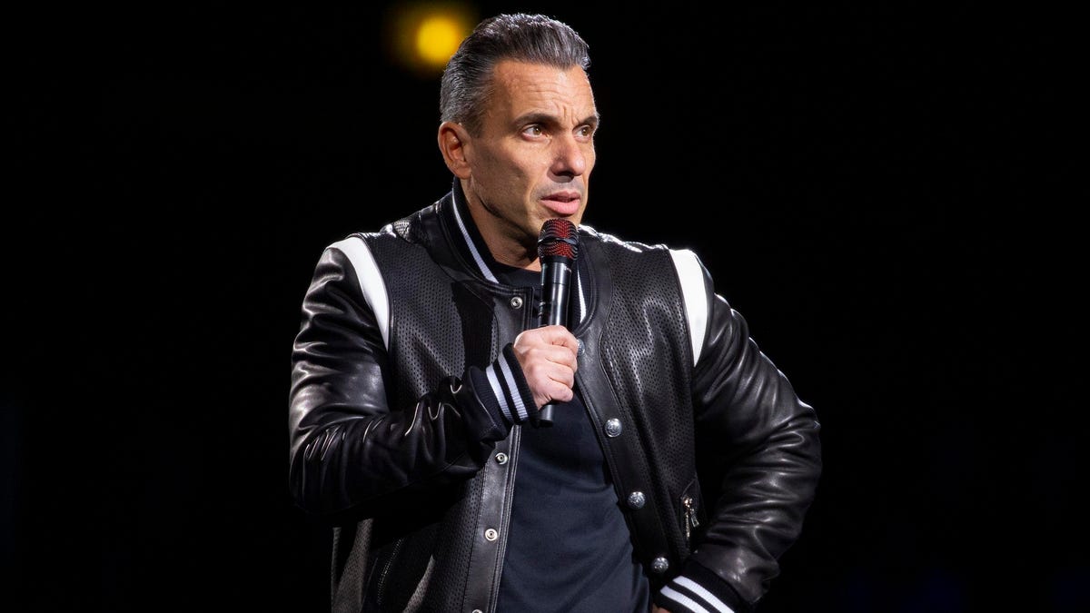 Sebastian Maniscalco On Record Breaking ‘Nobody Does This’ Tour And Maintaining Success