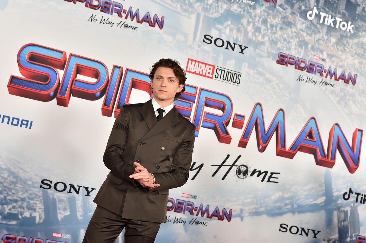 ‘Spider-Man: No Way Home’ 6 Million North American Box Office, .18 Billion Worldwide – – All In Less Than 2 Weeks